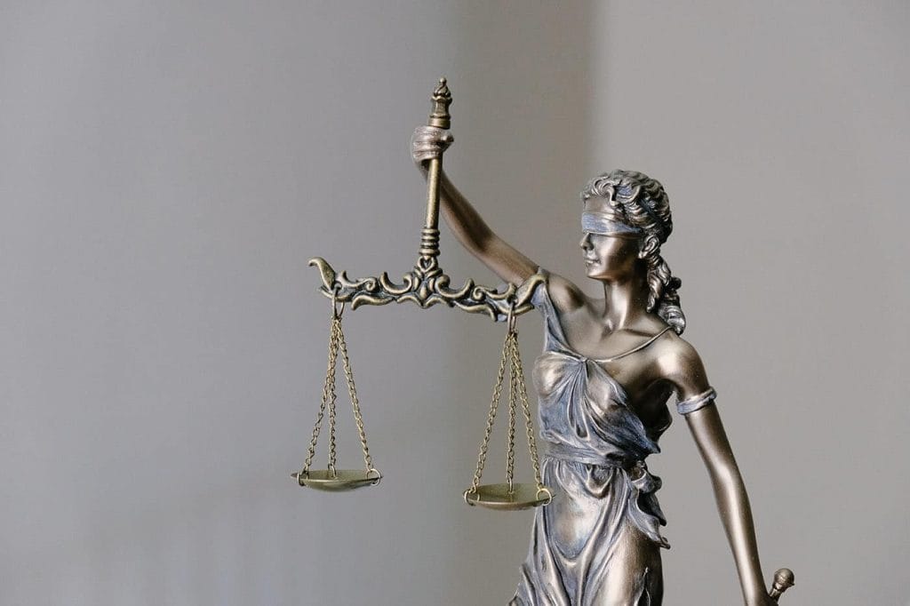 Tout comprendre sur le loi Lcen